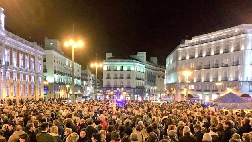 Protestas en Madrid contra libertad provisional a Urdangarin - Hispan TV (Comunicado de prensa)