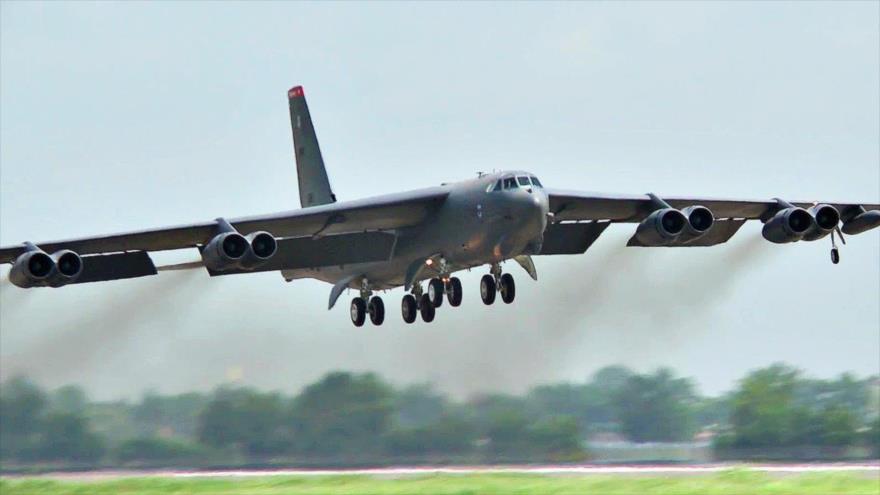 Avión ruso intercepta bombardero estadounidense en el mar Báltico