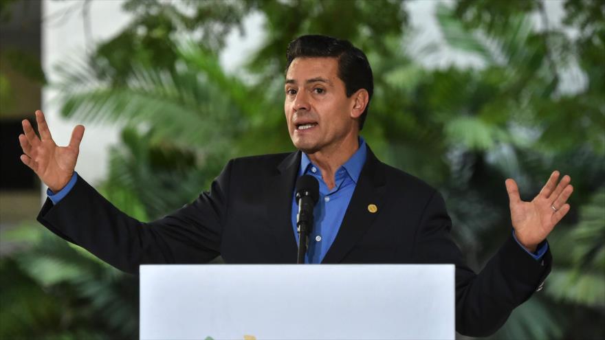 El presidente mexicano, Enrique Peña Nieto, habla en la cumbre de la Alianza del Pacífico en Colombia, 30 de junio de 2017.