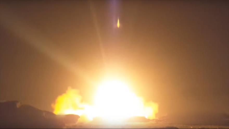  Momento del lanzamiento de un misil balístico contra la refinería de petróleo de Arabia Saudí, 23 de julio de 2017. 