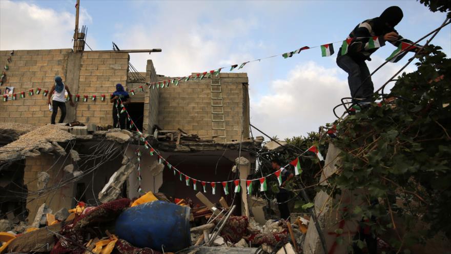 Una casa palestina destruida por las fuerzas israelíes en la aldea de Kobar, en la ocupada Cisjordania, 16 de agosto de 2017.