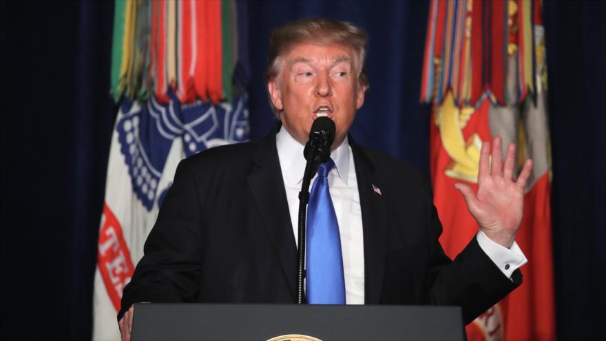 El presidente de EE.UU., Donald Trump, da un discurso en una reunión en Virginia, 21 de agosto de 2017.