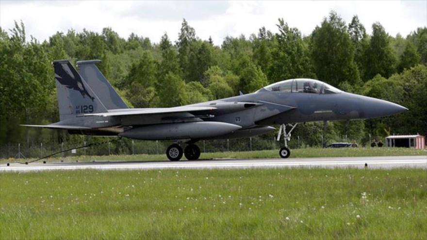 Un caza F-15 Eagle de la Fuerza Aérea de EE.UU. en la base aérea en Lielvarde, Letonia, el 19 de mayo de 2016.