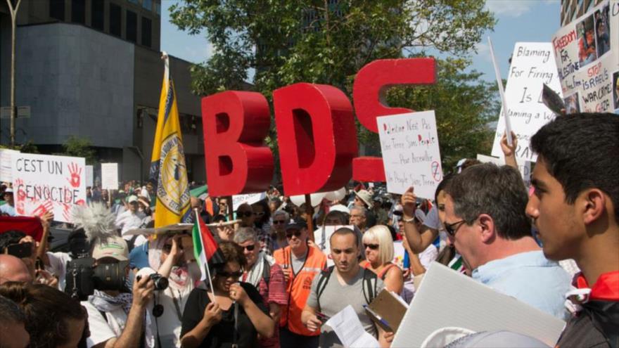 Manifestación en Montreal (este de Canadá) a favor del movimiento de Boicot, Desinversión y Sanciones (BDS) al régimen de ocupación israelí.