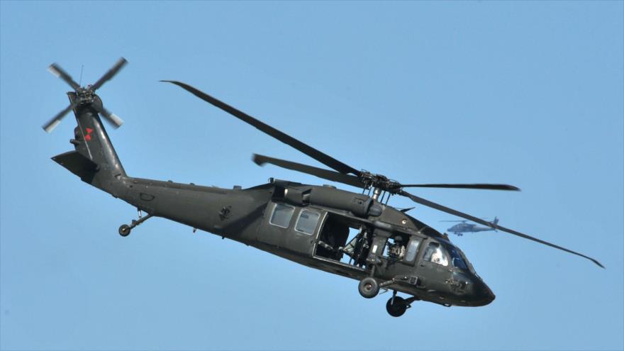 Un helicóptero UH-60 Black Hawk de la Fuerza Aérea de EE.UU.