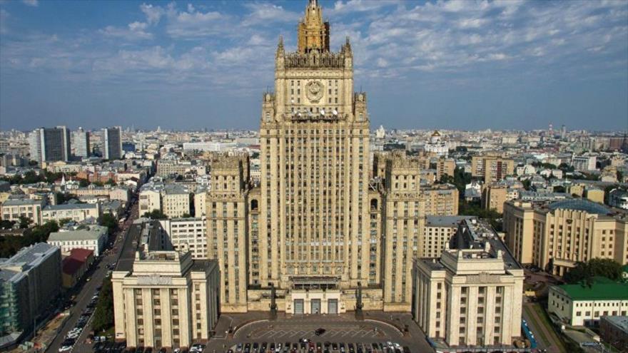 Sede del Ministerio de Asuntos Exteriores de Rusia en MoscÃº, la capital rusa.