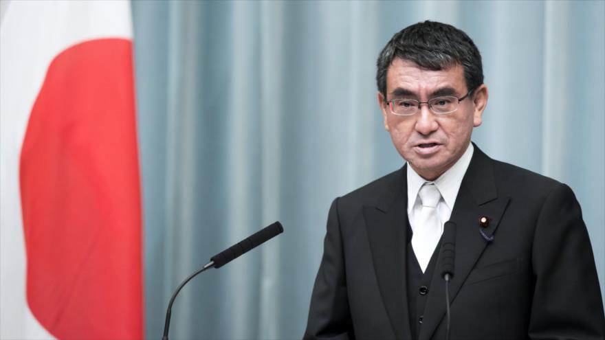 El ministro de Exteriores de Japón, Taro Kono, ofrece una rueda de prensa.
