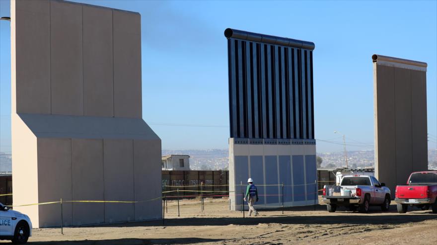 Muestra Trump prototipos del muro Muestra Trump prototipos del muro