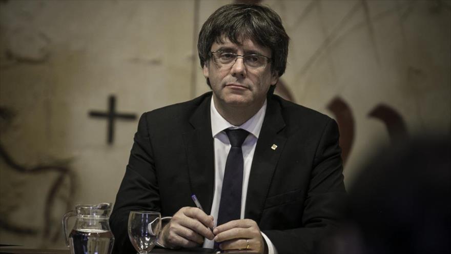 Parlamento de Cataluña aprueba resolución para declarar independencia Parlamento de Cataluña aprueba resolución para declarar independencia