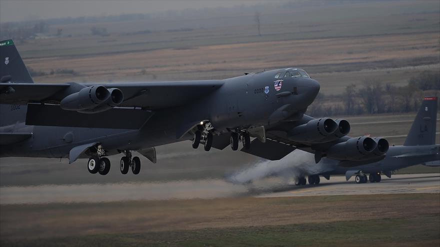 Un bombardero B-52H Stratofortress de EE.UU. se prepara para participar en el ejercicio Global Thunder, 30 de octubre de 2016.