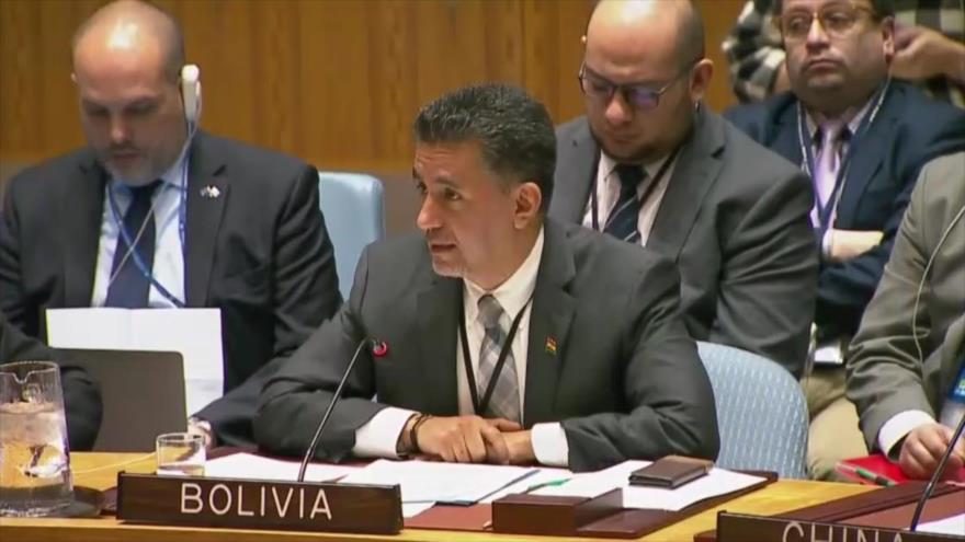El embajador de Bolivia ante la ONU, Sacha Llorenti, habla en una sesión de la Asamblea General, 30 de noviembre de 2017.