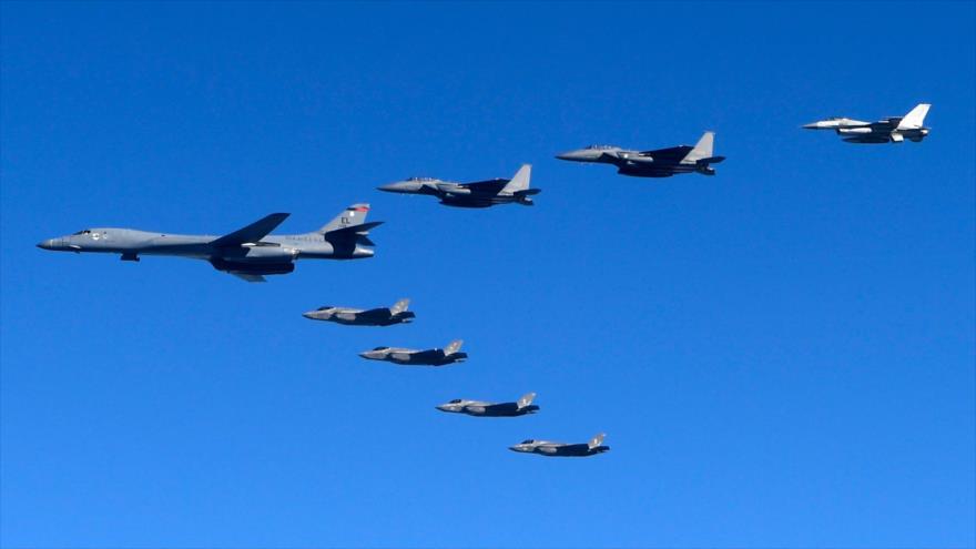 Aviones de combate de Estados Unidos y Corea del Sur participan en un ejercicio aéreo conjunto denominado ‘Vigilant Ace’, 6 de diciembre de 2017.