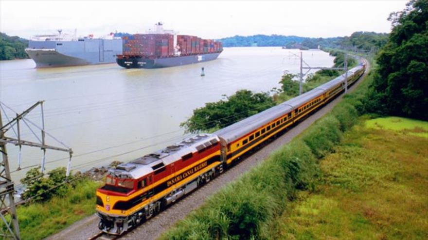 El ferrocarril transcontinental de Panamá.