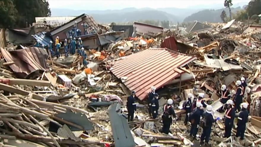 Japón conmemora el décimo aniversario del fuerte terremoto en 2011