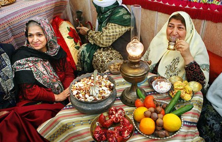 Iraníes celebran la Fiesta Milenaria Persa del Invierno "Yalda" | HISPANTV