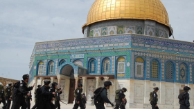 Colonos israelíes irrumpen en Al-Aqsa