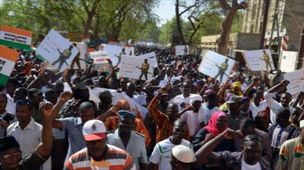 Más de 30.000 personas se manifiestan en Níger contra Boko Haram