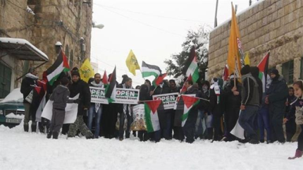 Fuerzas israelíes reprimen marcha en simbólica calle Shuhada