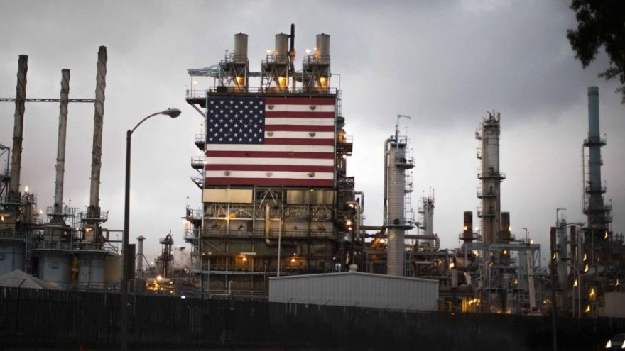 Una refinería en EE.UU.