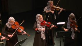 Irán - 1. Festival de Cine de Fayr 2. Festival de Música de Fayr 3. El culturismo