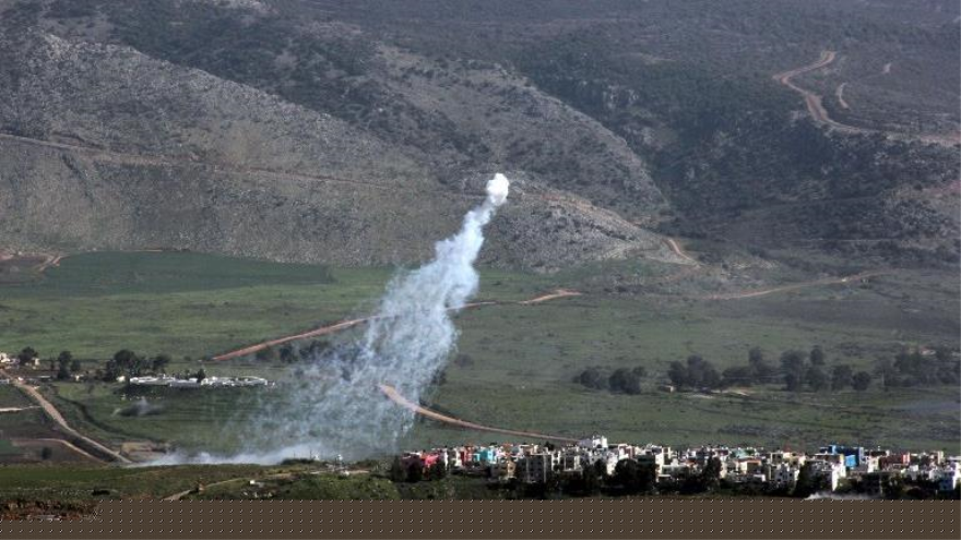 Fuerzas de guerra del régimen israelí atacan el pueblo meridional libanés de Al-Mayidía. el 28 de enero de 2015