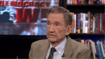 Ramsey Clark acusa a Washington de apoyar a terroristas en Siria