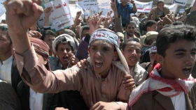 Yemeníes exigen la salida de Mansur Hadi de Adén