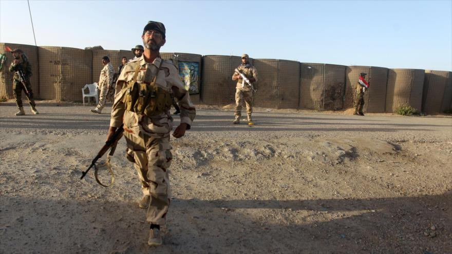 Fuerzas iraquíes desplegadas en alrededores de la ciudad de Tikrit, capital de la provincia central de Salah al-Din