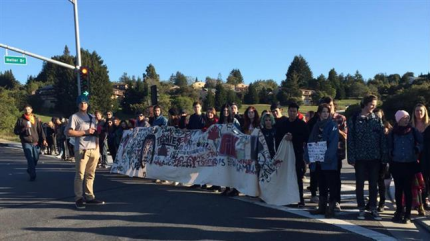 Continúan protestas contra la brutalidad policial en EEUU