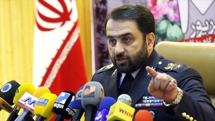 El general de brigada Farzad Esmaili, comandante de la Base de Defensa Antiaérea Jatam Al-Anbia del Ejército iraní