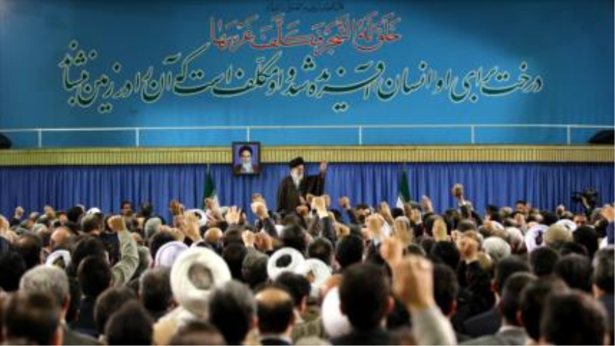 Líder de la Revolución Islámica de Irán, el ayatolá Seyed Ali Jamenei durante un encuentro con los activistas medioambientales. 8 de marzo de 2015