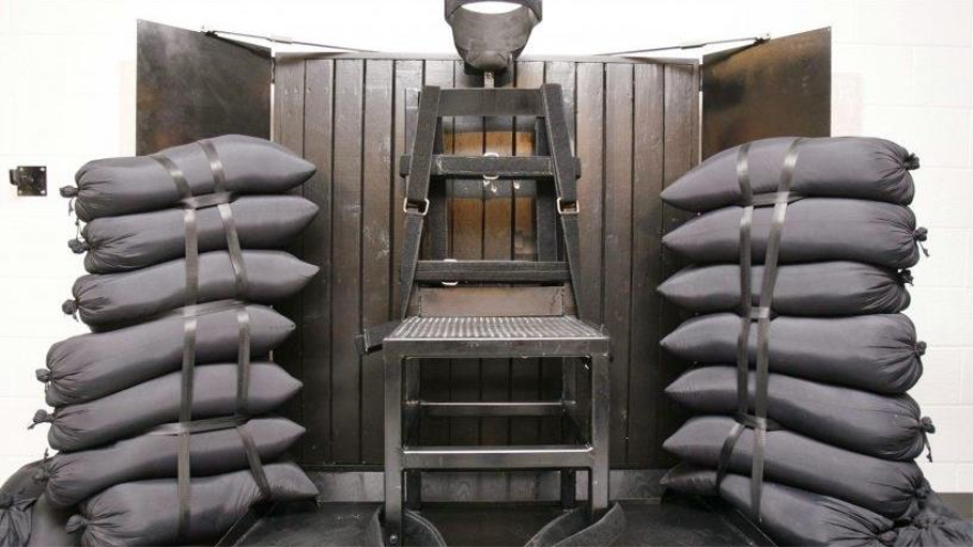 Una foto de 2010 de la cámara de ejecución por pelotón de fusilamiento en una prisión de Utah en Draper
