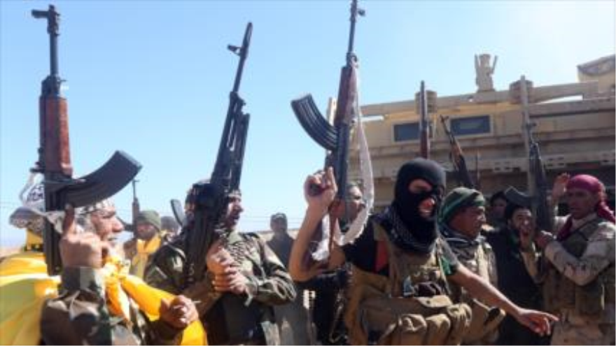 Fuerzas iraquíes celebran su victoria contra el grupo terrorista EIIL en Tikrit