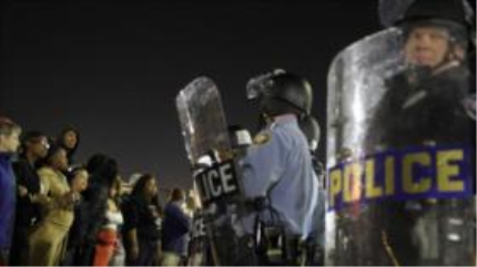 Vídeo: Dos policías de Ferguson heridos de bala en una protesta