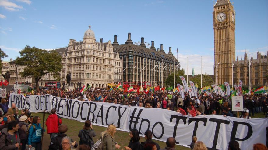 Protesta contra el TTIP en la capital británica, Londres. 12 de octubre de 2014