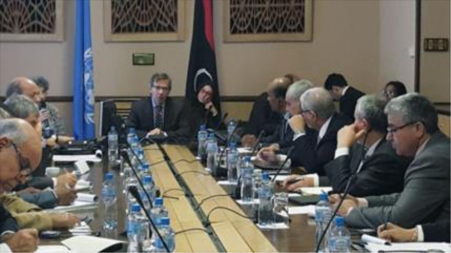 Conversaciones de paz entre las dos principales facciones libias, auspiciadas por el enviado de la ONU para Libia, Bernardino León, en Marruecos