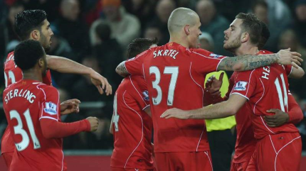 Liverpool derrota a Swansea y se acerca a Liga de Campeones