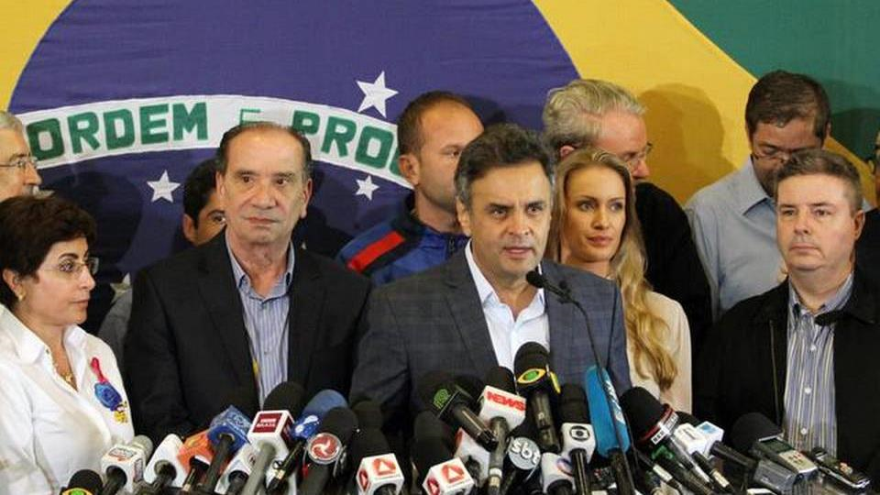 Senador socialdemócrata y candidato a la presidencia Aecio Neves