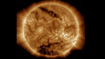 ¿Se está apagando el Sol? Captan imagen del mayor agujero coronal visto en décadas