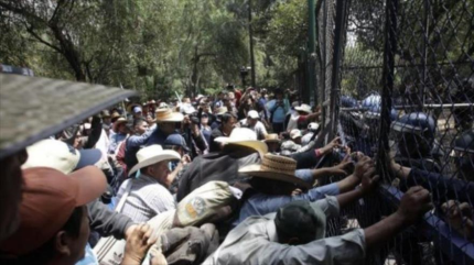 20 mil campesinos mexicanos protestan contra Ley de Aguas