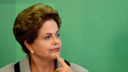 Rousseff solicita nuevos recortes fiscales para superar crisis económica 