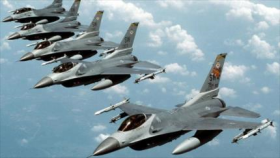 Cazas del CCG entran en Yemen para apoyar al fugitivo presidente