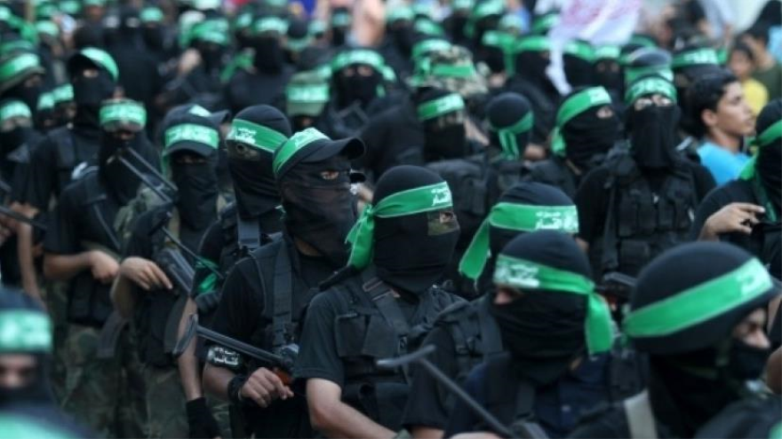 Desfile de los combatientes de las brigadas de Ezzeddin al-Qassam, rama militar de HAMAS en Gaza
