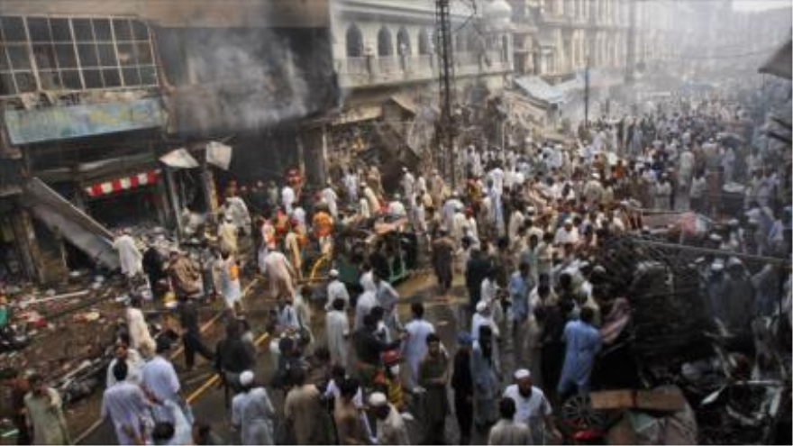 Protestas en Paquistán tras atentados contra dos iglesias en la ciudad de Lahore