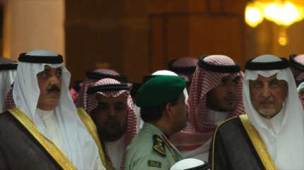 Príncipes de Al Saud huyen de zonas fronterizas con Yemen