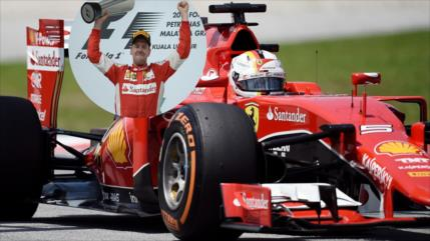 Vettel gana el Gran Premio de Malasia de Fórmula 1