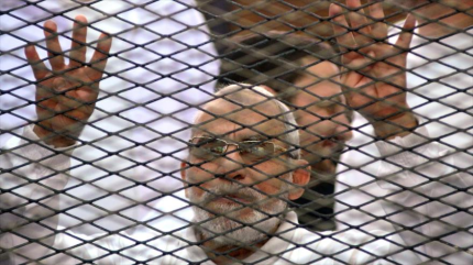 Egipto acusa de terroristas a 18 líderes de los HHMM 