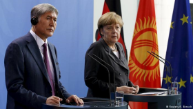 Merkel y Hammond destacan avances en diálogos Irán-G5+1