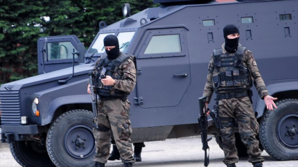  Muere en tiroteo la mujer que atacó la sede de policía en Estambul