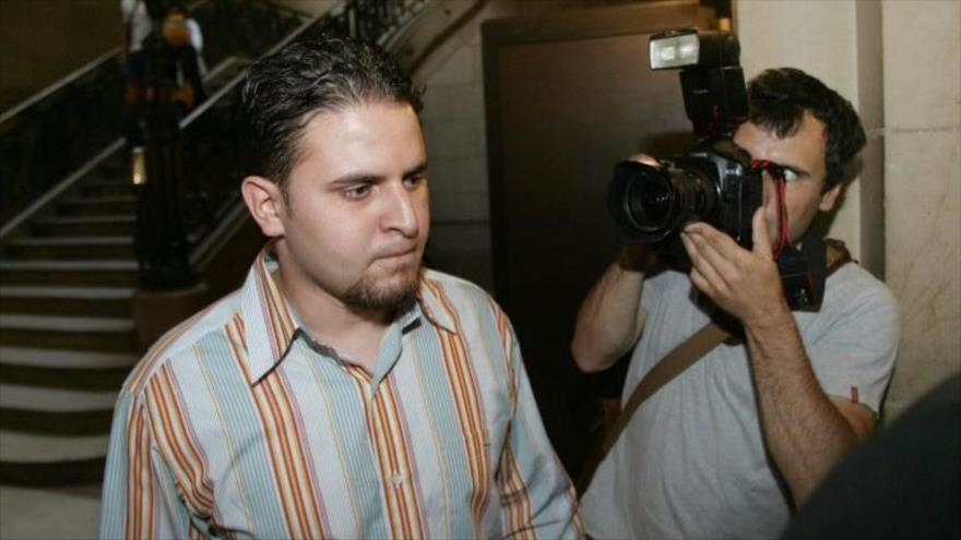 El denunciante francés Mourad Benchellali, ante la prensa en el tribunal